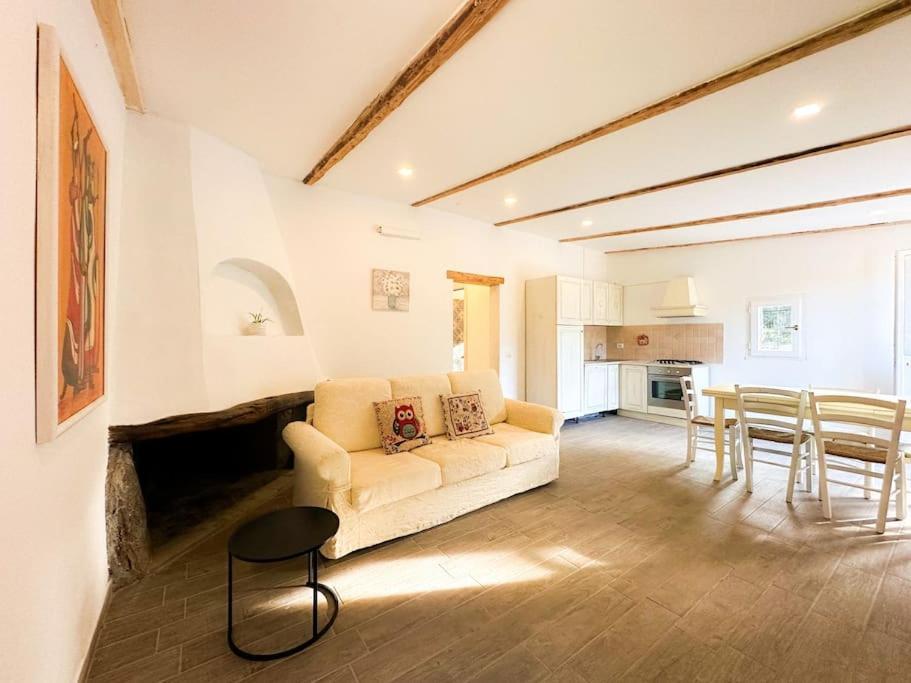 Relax House 5 Min Dal Mare Parcheggio+wifi Apartment Olbia