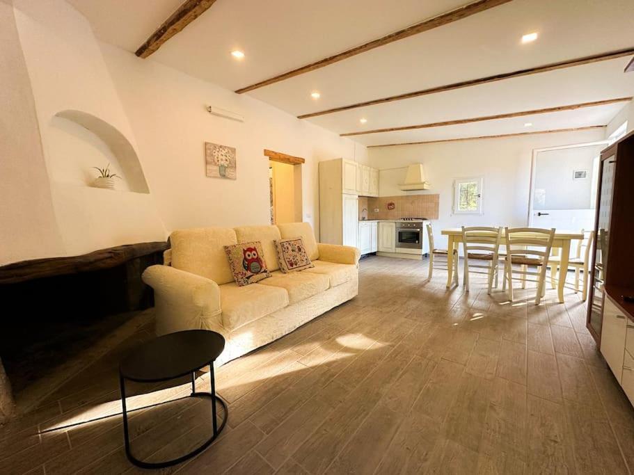 Relax House 5 Min Dal Mare Parcheggio+wifi * Olbia
